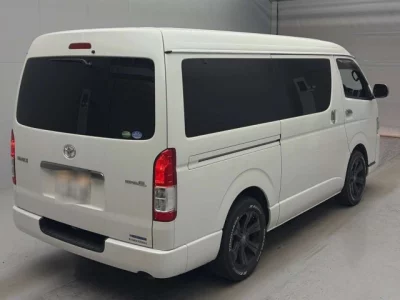 Toyota HIACE VAN  с аукциона в Японии