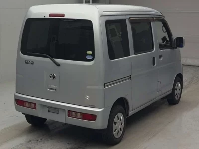Toyota Pixis Van