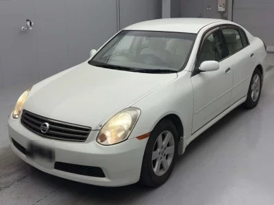 Nissan SKYLINE  с аукциона в Японии