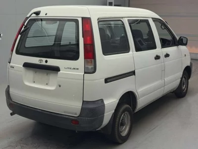 Toyota LITE ACE VAN  с аукциона в Японии
