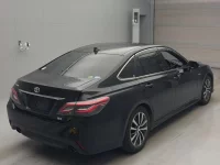 Toyota CROWN лот № 255 оценка RA  с аукциона в Японии 1