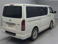 Toyota HIACE VAN лот № 62046 оценка RA  с аукциона в Японии 1