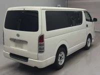 Toyota HIACE VAN лот № 62054 оценка 3  с аукциона в Японии 1