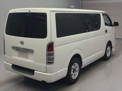 Toyota HIACE VAN  с аукциона в Японии