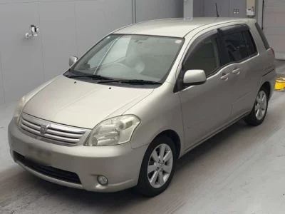 Toyota RAUM  с аукциона в Японии