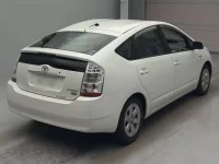 Toyota Prius лот № 9033 оценка 3  с аукциона в Японии 1