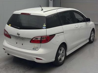Nissan Lafesta