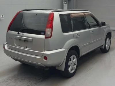 Nissan X-TRAIL  с аукциона в Японии