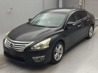 Nissan TEANA  с аукциона в Японии