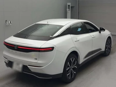 Toyota CROWN CROSSOVER