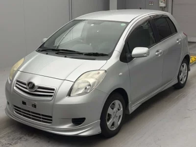 Toyota VITZ  с аукциона в Японии