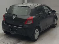 Toyota VITZ лот № 4375 оценка 3  с аукциона в Японии 1