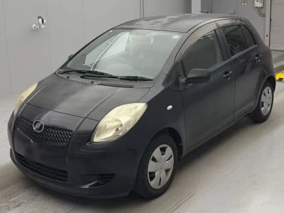 Toyota VITZ  с аукциона в Японии