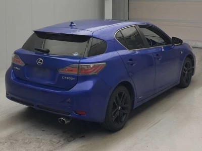 Lexus CT  с аукциона в Японии