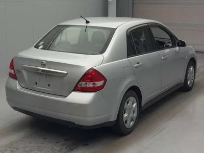 Nissan Tiida Latio