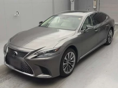 Lexus LS500h