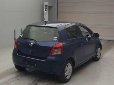 Toyota VITZ  с аукциона в Японии