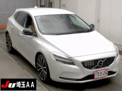 Volvo V40  с аукциона в Японии