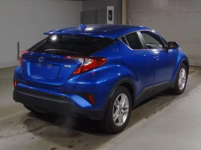 Toyota C-HR  с аукциона в Японии
