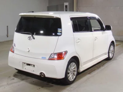 Toyota bB