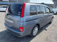 Toyota ISIS лот № 70015 оценка 3.5  с аукциона в Японии 1