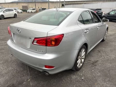 Lexus IS  с аукциона в Японии
