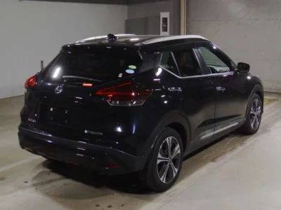 Nissan KICKS