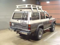 Toyota LAND CRUISER лот № 62040 оценка RA  с аукциона в Японии 1