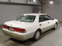 Toyota CROWN лот № 136 оценка 3.5  с аукциона в Японии 1