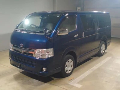Toyota HiAce Van