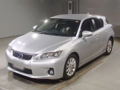 Lexus CT  с аукциона в Японии