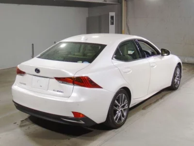 Lexus IS