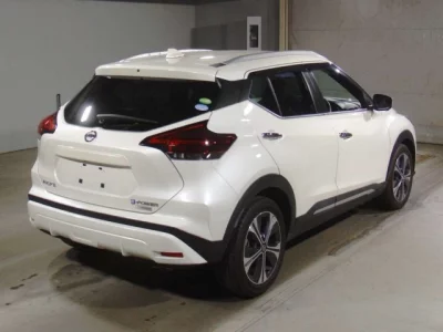 Nissan KICKS