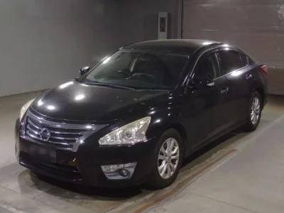Nissan TEANA  с аукциона в Японии