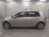 Volkswagen Golf лот № 38230 оценка 4.5  с аукциона в Японии 3