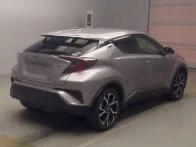 Toyota C-HR  с аукциона в Японии
