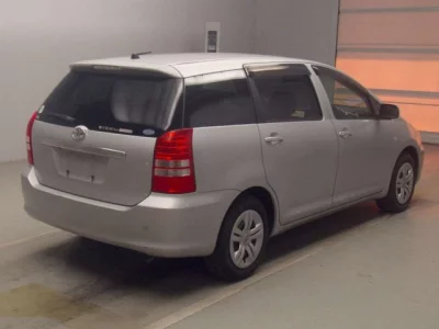 Toyota WISH  с аукциона в Японии