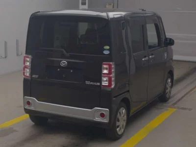 Daihatsu WAKE  с аукциона в Японии