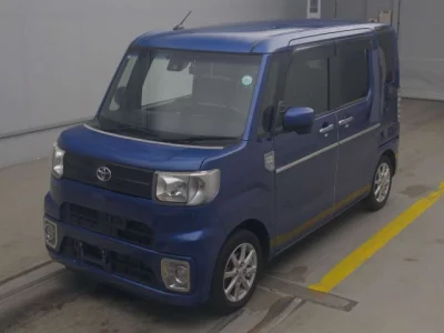 Toyota PIXIS MEGA