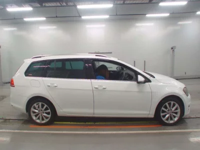 Volkswagen GOLF VARIANT