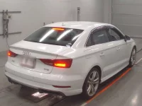 Audi A3 лот № 38044 оценка 5  с аукциона в Японии 1