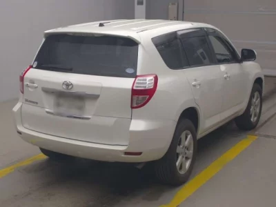 Toyota VANGUARD  с аукциона в Японии