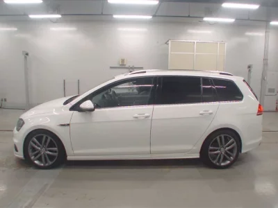 Volkswagen GOLF VARIANT