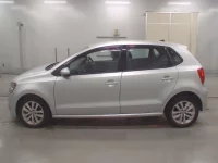 Volkswagen Polo лот № 50222 оценка 4.5  с аукциона в Японии 3