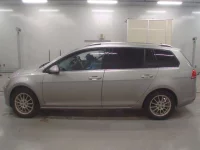 Volkswagen GOLF VARIANT лот № 38146 оценка 4  с аукциона в Японии 3