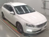 Volvo V60 лот № 38072 оценка 4  с аукциона в Японии 4