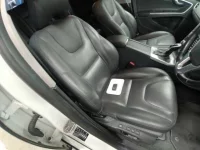 Volvo V60 лот № 38072 оценка 4  с аукциона в Японии 7