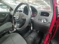 Volkswagen Polo лот № 38073 оценка 4  с аукциона в Японии 6