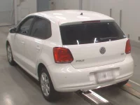 Volkswagen Polo лот № 38153 оценка 4  с аукциона в Японии 5