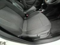 Volkswagen Polo лот № 38153 оценка 4  с аукциона в Японии 7